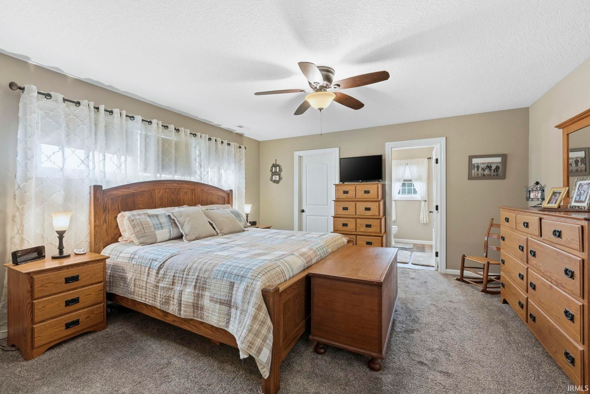 Image of 2092 Hemlock Lane